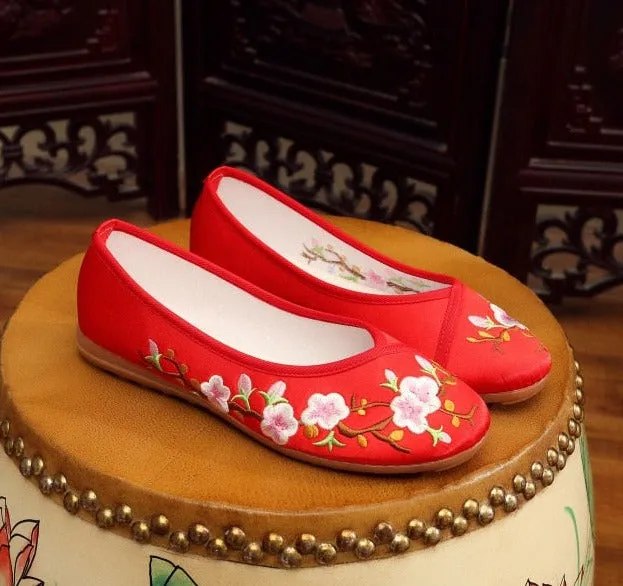 Embroidered Shoes for Chinese Wedding